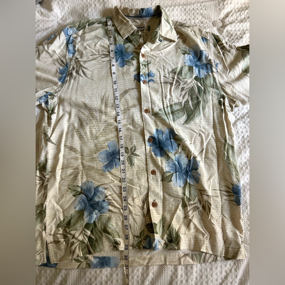 Tommy Bahama Brand/Shirt/Men’s/Hawaiian - Picture 11 of 12